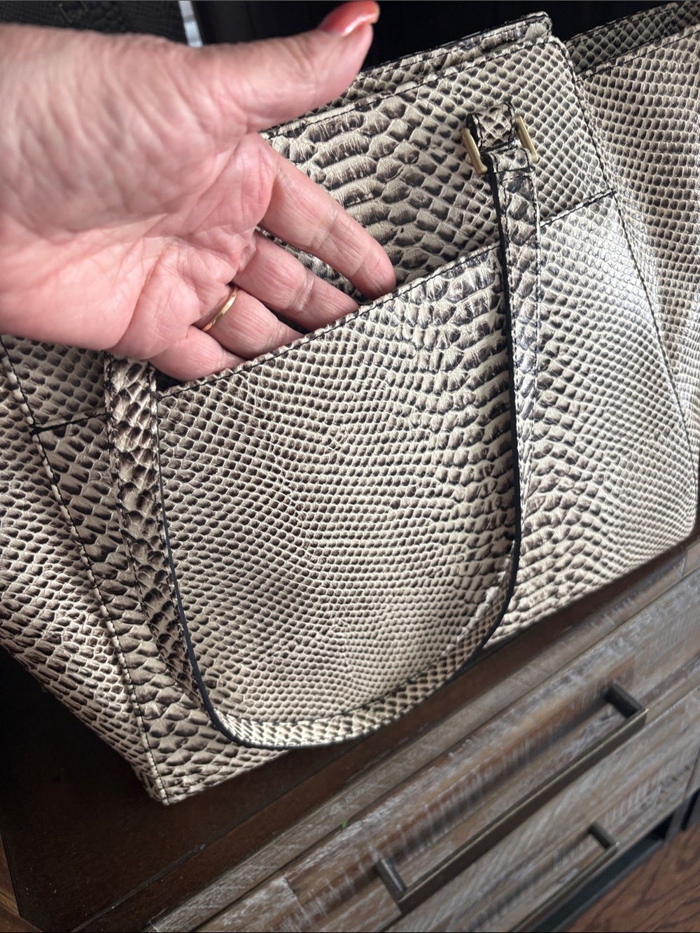 ❤️❤️ Brahmin Snake-Embossed Tote in Cream and Dark Brown - Picture 4 of 14